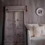 Unique Boutique Antibes מלון ז'ואן-לה-פינס