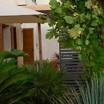 מלון Unique Boutique Antibes ז'ואן-לה-פינס