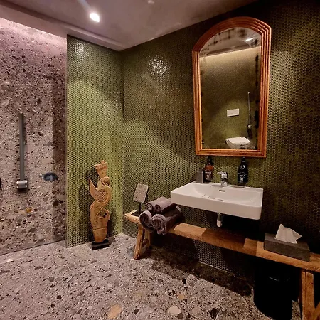 Unique Boutique Hotel Antibes Juan-Les-Pins *