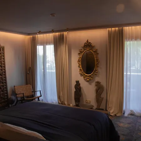 ホテル Unique Boutique Antibes ジュアン・レ・パン
