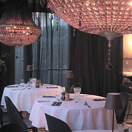 Hotel Unique Boutique Antibes