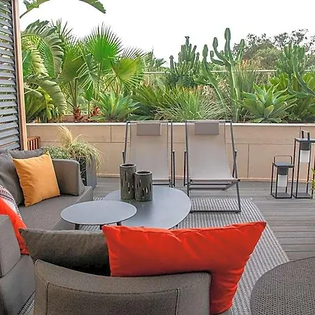 Unique Boutique Antibes Hotel *