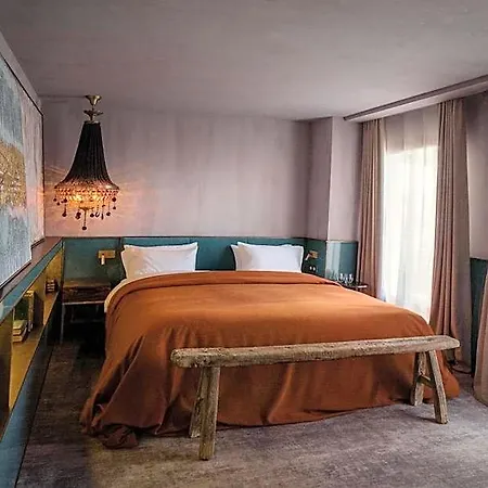 Unique Boutique Antibes Hotel *